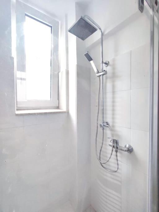 'bright 5' Wlan, 52 Qm Wohnung, Kueche, Innenstadt Schoetmar, 50 M Bis Schlosspark * Bad Salzuflen
