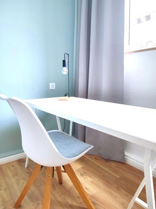 'bright 5' Wlan, 52 Qm Wohnung, Kueche, Innenstadt Schoetmar, 50 M Bis Schlosspark Apartment Bad Salzuflen