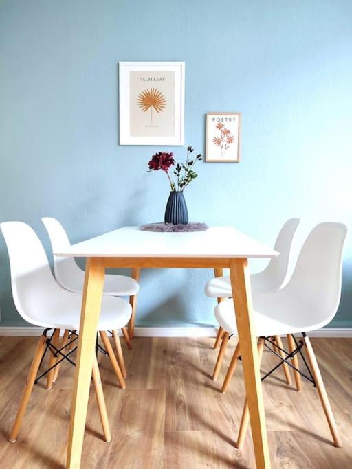 Apartment 'bright 5' Wlan, 52 Qm Wohnung, Kueche, Innenstadt Schoetmar, 50 M Bis Schlosspark Bad Salzuflen